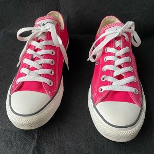 Converse All Star Low Top Women’s 8 Pink